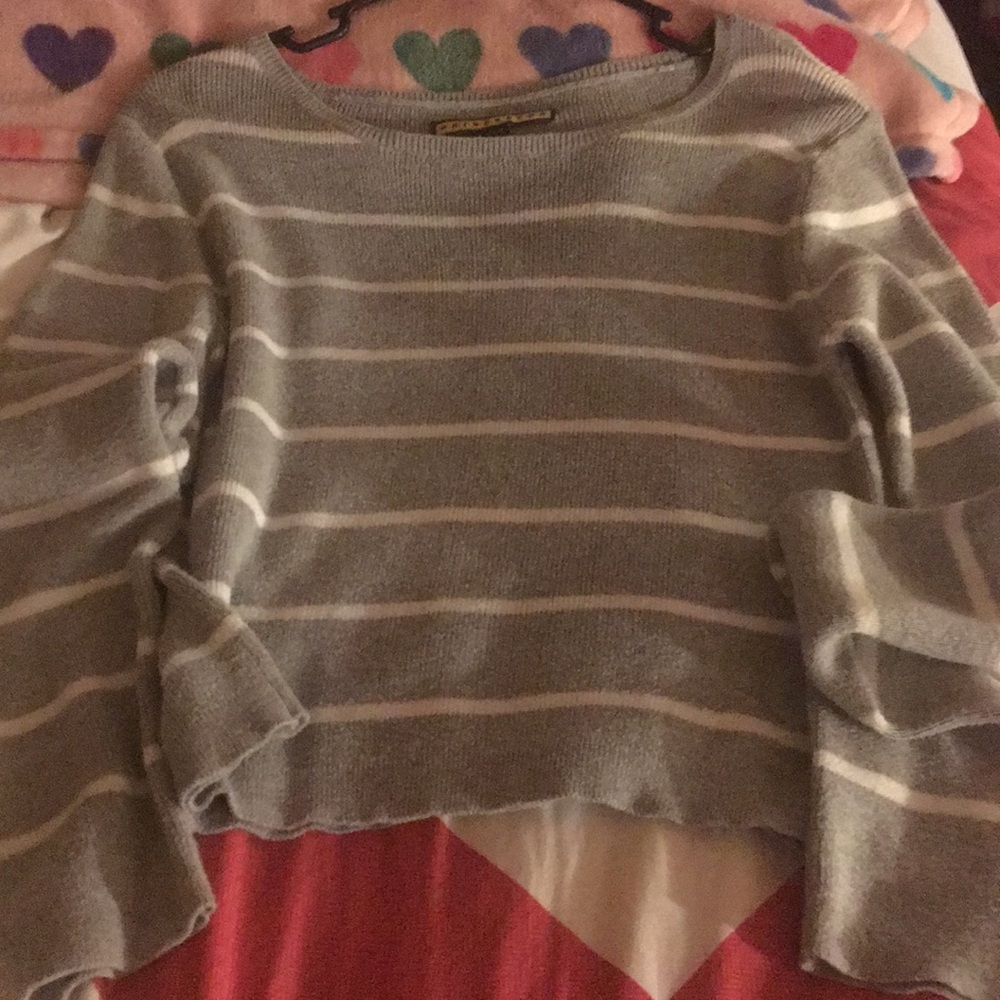 Long sleeve, striped crop top